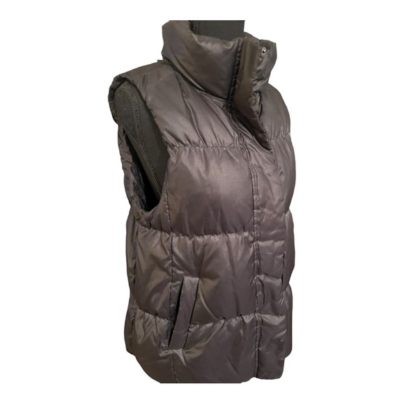 Gap Black Down Insulated Puffer Vest - Picture 6 of 10
